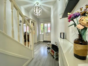 Entrance Hall- click for photo gallery